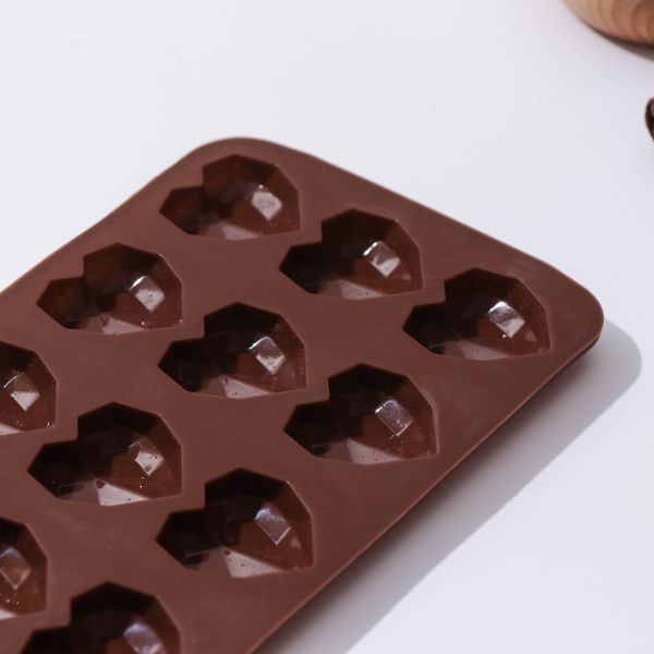 Форма для льда и шоколада «Холодное сердце», 15 ячеек, 20,5×10×1,5 см.